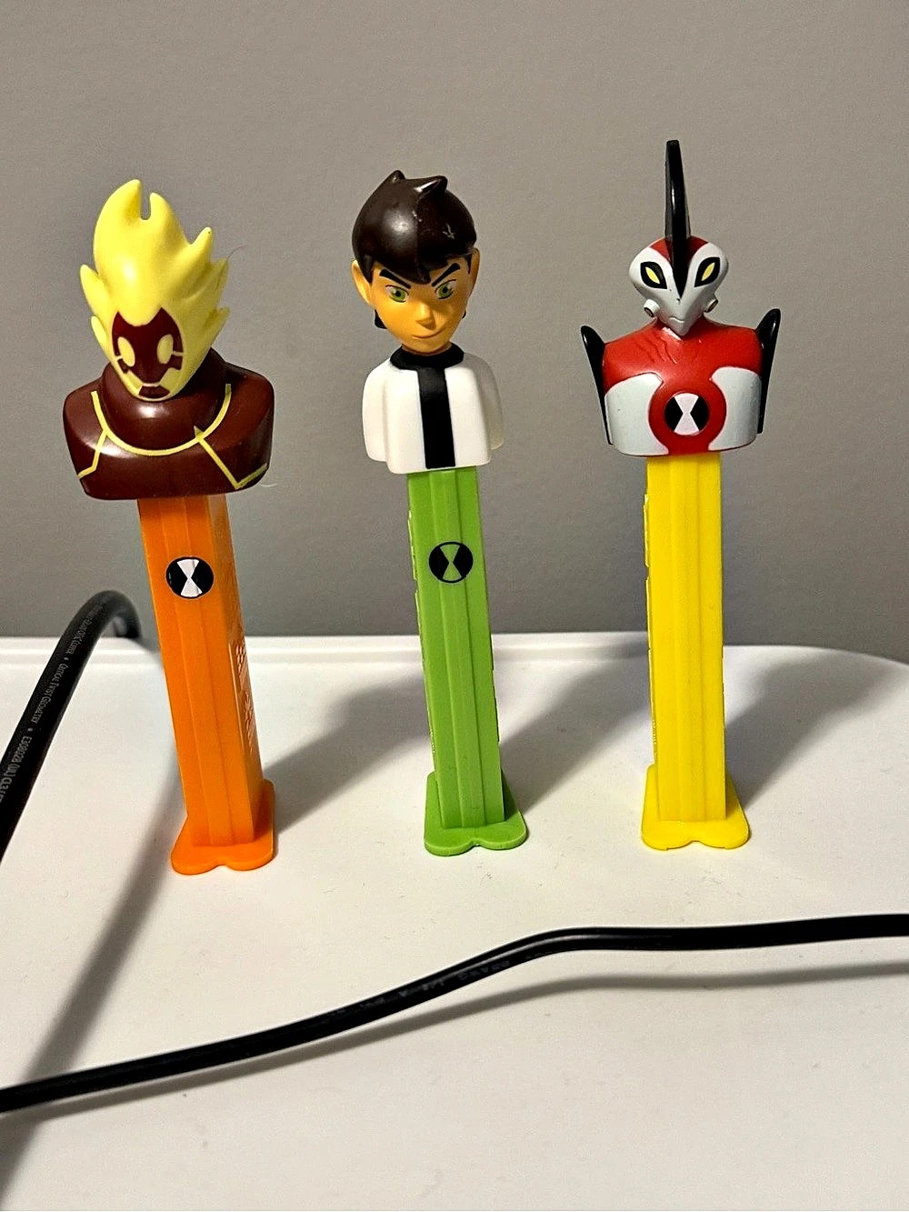 Retired PEZ Ben 10 Pez Dispenser Set of 3 Yellow & Green from South Africa. New